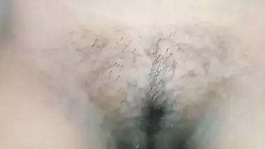 Cute Desi hairy pussy captured naked on cam