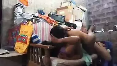XXX hot video of a desi bhabhi enjoying a nice home sex session