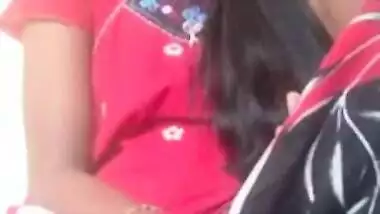 Inept Desi lifts sari up a bit to expose shaved pussy in solo XXX show