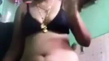 Aunty flashes left chest thinking it will be enough for the blackmailer