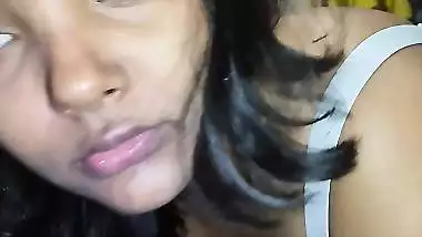 Indian teen porn of an 18 yr old Delhi girl licking a dick