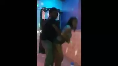 Desi mms of an office slut having fun with her horny teammates