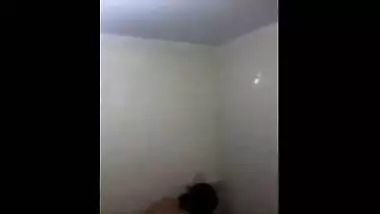 South indian mallu college girl recording her nude bathing ( Full video link - www.file-up.org/idc2x89i3i8r )