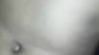 Amateur guy manages to fuck Desi MILF in this homemade XXX video