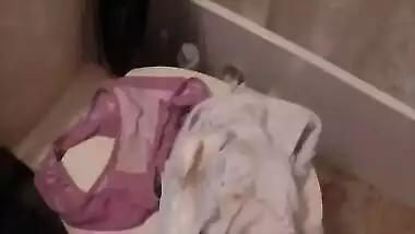 Horny Lily And Indian Aunty - Tamil Indian In Bathroom Naked Panty Sniffing