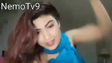 A super hot level video call of a desi aunty just see caps and guess