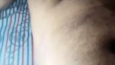 Indian Hot Bhabhi Ne Lund Chus Ke Pani Pe Lia. Best Desi Blowjob Sucking Balls