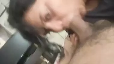 Hard Dick Sucking Girl Records A Video While Bf Is Working