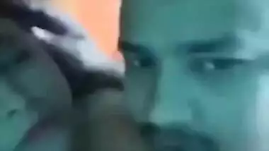 Chubby Desi XXX woman makes a hot MMS video with her best friend