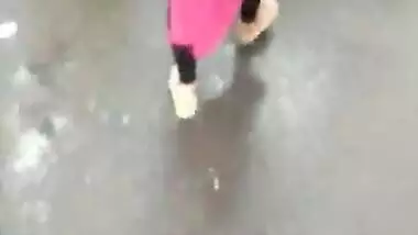 Look at hot Indian Bhabhi's Raunchy Ass in Market