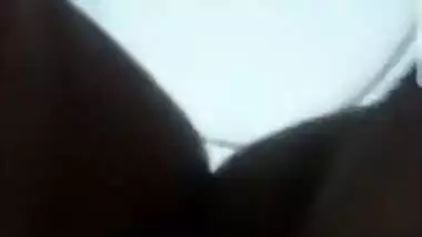 Today Exclusive- Sexy Paki Girl Showing Her Boobs And Wet Pussy On Video Call