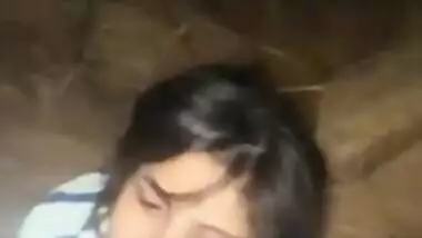 Desi village XXX girl sucking her horny uncle’s cock MMS