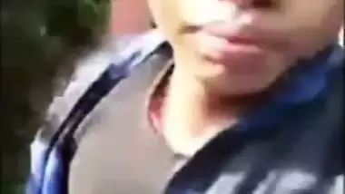 Lovers caught outdor in park caught by teacher, Desi mms online