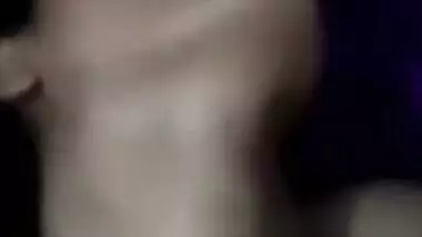 Bus Chut Se Kon Nikal Raha He Bhai Pakistani Siraki Couple First Time Sex With Beautiful Girl Fuck P