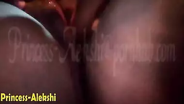 Desi aunty showing her pussy selfie camera