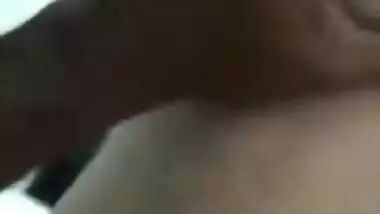 Comely Indian girl sucks and rides XXX tool during chudai at home