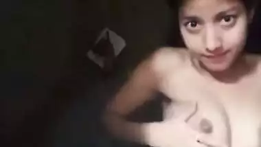 Newly married wife records desi sex MMS for her husband