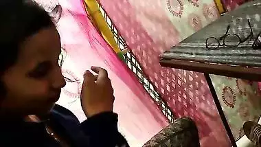 Assamese Desi teen XXX girl giving a good blowjob outdoors MMS