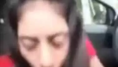 Desi gf giving expert blow job to her lover in car like rand