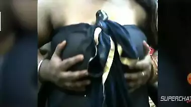 Desi Indian - Punjabi Bbw Bhabi Oh Laila Live In Black Saree Wet Boobs