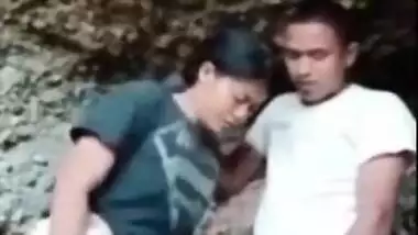Horny Indian lovers caught fucking outdoors in amazing Desi mms video