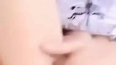 Punjabi slim girl nude fingering viral hot video