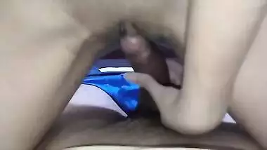 Soni Ne Apni Pyasi Machlti Bur Me Apne Step Papa Ka Mota Lund Le Aur Sari Rat Mote Lund Se Chu With Li Ya
