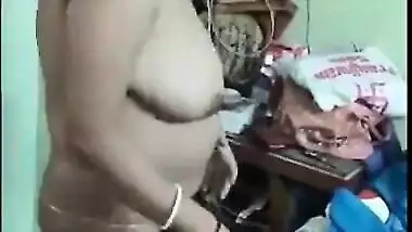 Bengali Boudi Nude Video Record by hubby Part 2