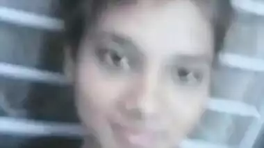 Desi sexy busty bitch selfie MMS video to make you feel horny