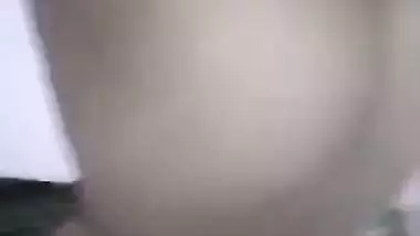 Chubby Indian village XXX girl plays with her pink pussy on selfie cam MMS