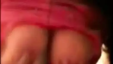 Horny Sexy Paki Teen Is Exposing Her Huge Boobs On Skype