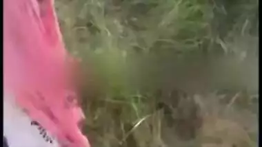 Village lovers caught by voyeur outdoors in viral Desi mms video
