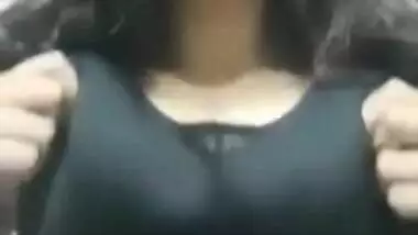 Indian pulls her bra up and flaunt natural sex twins with XXX nipples