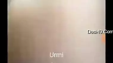 Desi MILF bends exposing XXX butt to online lover jerking off to her