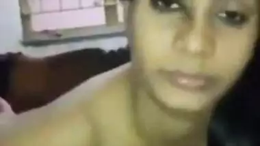 Indian Vergin Girl First Time Sex Tight Pussy Seal Break In Hindi Audio with loud moaning