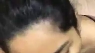 Bahan ki sexy dost ne mere hard lund ko sloppy blowjob di