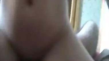 Girlfriend wakes up my cock and shouts at me