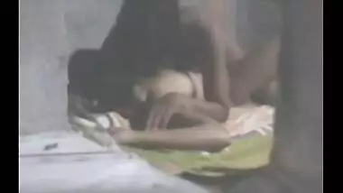 Seductive college girlfriend lets my big dick push inside her wet pussy