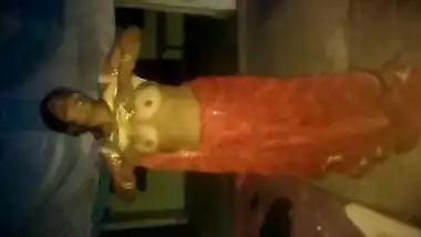 Swdixxx - Desi Bhabhi Nude Show In Clothes Shop indian tube porno