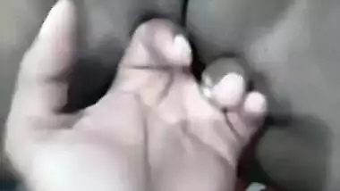 Desi XXX wife has hairy slit done by husband's penis and fingers MMS