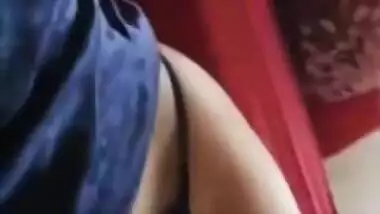 Gorgeous Desi GF with a Perfect Body 5 videos part 1