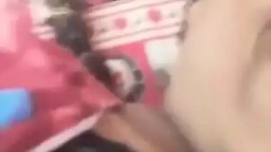 Today Exclusive-mature Bhabhi Showing Her Boobs On Video Call Part 2