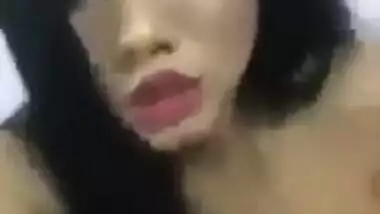 Teen Indian feels good flaunting XXX tits and pussy in sex performance