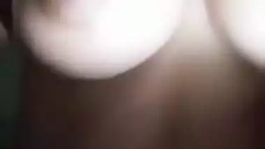 Luscious Bangladeshi chick with amazing XXX tits poses for Desi show