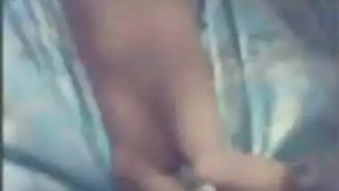 Sexy girl enjoying fun on yahoo.