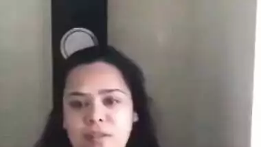 Gorgeous Desi aunty with huge XXX breasts fools around in bathroom