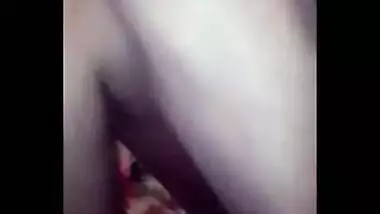 Hindi sex blue film video of Indian bhabhi Pooja in hotel room!