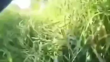 Farmer fucks a lady laborer on the farm to enjoy outdoor sex