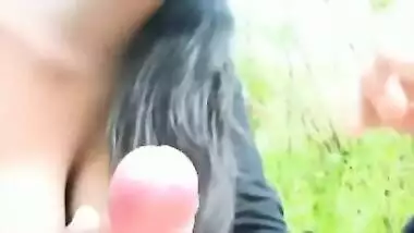 Desi stripped gals giving an amazing oral-sex and enjoying outdoor sex