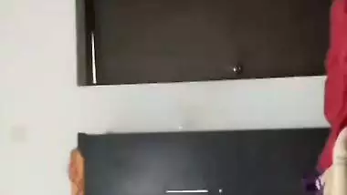 Huge boobs mom naked after bath caught by son viral MMS